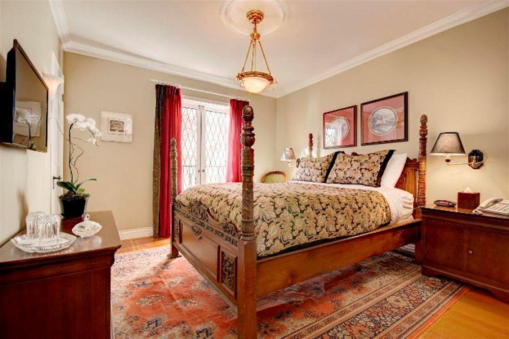 The English Bay Inn Лангли Екстериор снимка